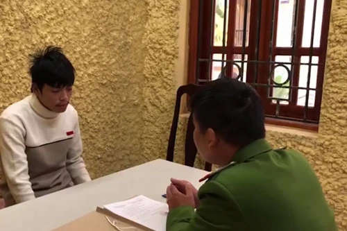 Bắt gã trai đột nhập cửa hàng làm tóc, trộm cắp điện thoại