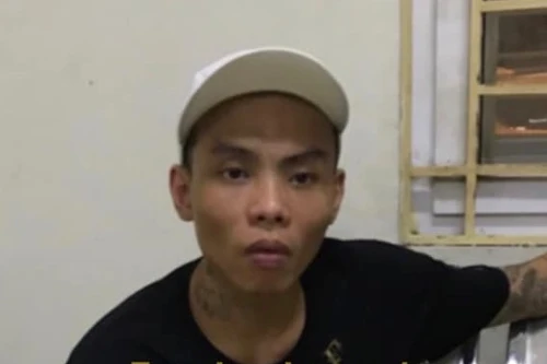 Đi mua ma túy lúc nửa đêm, nam thanh niên bị Công an bắt 