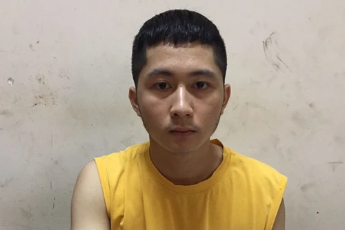 Bắt gã trai trẻ có sở thích 'dạo' Trung tâm thương mại để trộm cắp tài sản