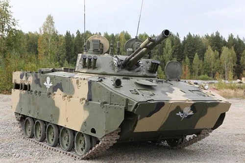 Lính dù Nga được trang bị xe bọc thép đa năng hiện đại