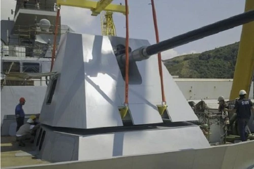 Ấn Độ quyết định sắm pháo cho chiến hạm tự đóng