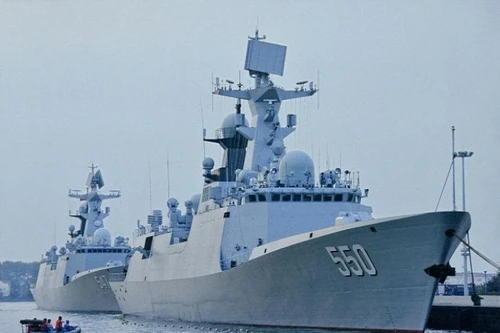 Trung Quốc ồ ạt chế tạo và đưa vào sử dụng gần 40 tàu chiến 