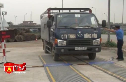 Vẫn thiếu chế tài mạnh để xử lý vi phạm trọng tải xe