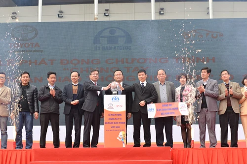 Chung tay vì An toàn giao thông Việt Nam