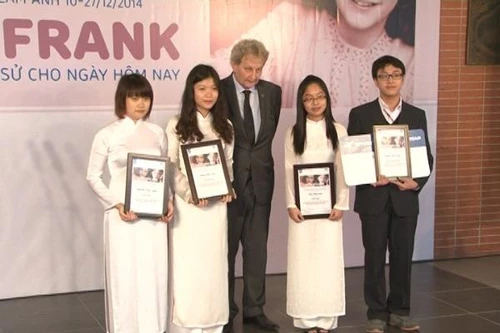 Thị trưởng Amsterdam thăm trường Hà Nội – Amsterdam