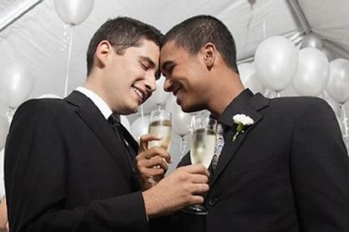 Ireland chính thức chấp nhận hôn nhân đồng tính sau trưng cầu dân ý