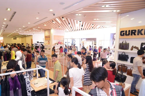 Đến Vincom "mang nụ cười cho người mình yêu"