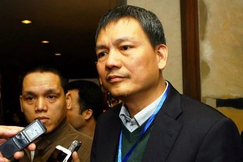 Có tiền muốn học phi công, phải ra nước ngoài