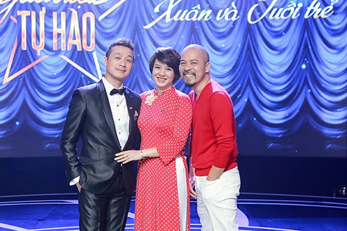 NTK Đức Hùng thân thiết MC Anh Tuấn, Diễm Quỳnh