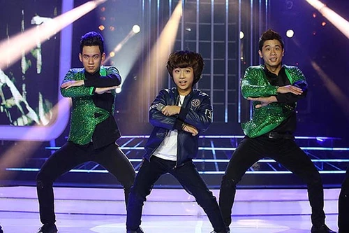 "Soái ca nhí" Gia Khiêm gây thích thú khi cover hit của Isaac