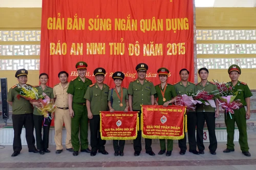 Bế mạc giải bắn súng ngắn quân dụng Báo An ninh Thủ đô năm 2015
