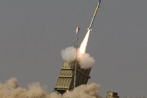 Thành phố nghỉ mát ở Israel bị tấn công bằng tên lửa từ bán đảo Sinai, Ai Cập