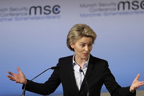 Bộ trưởng Quốc phòng Đức: NATO và Mỹ nên hợp sức với Nga