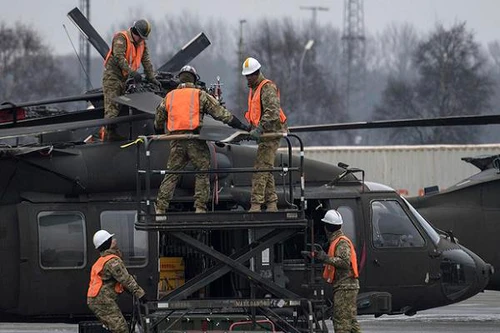 Mỹ triển khai thêm gần 100 trực thăng quân sự tới Đức và Đông Âu