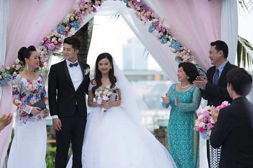 Harry Lu mướt mồ hôi hát nhạc phim "4 năm 2 chàng 1 tình yêu"