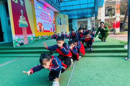 Trang bị “lá chắn” an toàn phòng cháy cho học sinh