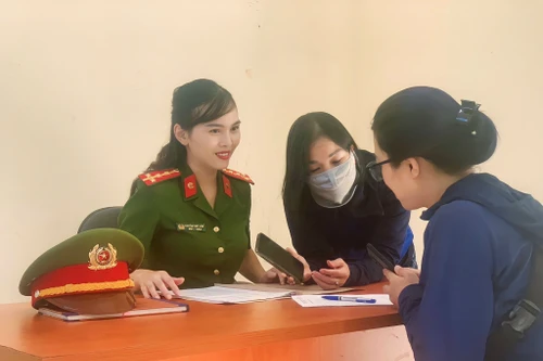 Nữ Cảnh sát khu vực có “biệt tài” thu phục người lầm lỗi bằng nhân tâm