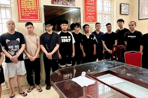 Lật tẩy các chiêu trò hoạt động cờ bạc 'núp bóng' trên mạng 