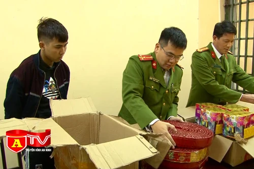 Hà Nội: Phát hiện vụ vận chuyển, mua bán 33 kg pháo nổ