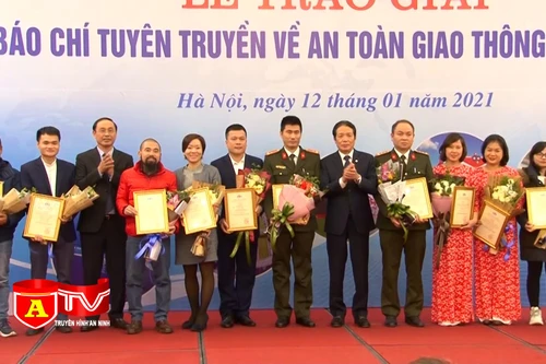 Trao giải Báo chí tuyên truyền về an toàn giao thông năm 2020