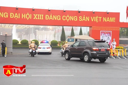 Lực lượng CSGT đảm bảo ATGT phục vụ Đại hội Đảng lần thứ 13