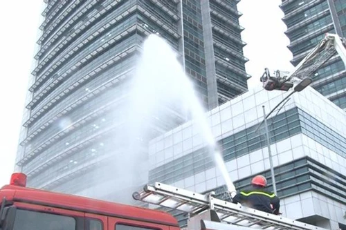 Diễn tập PCCC tại tòa nhà EVN