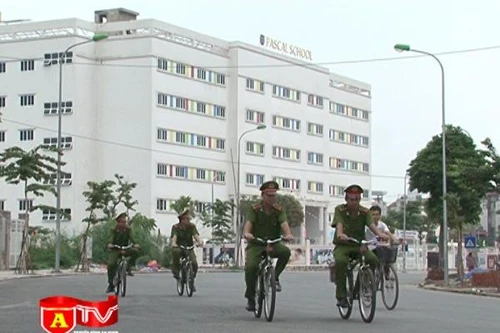 Hình ảnh xe đạp tuần tra thực sự là nét đẹp của người Công an Thủ đô