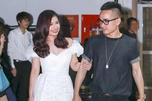 Hà Duy “tháp tùng” Dương Hoàng Yến tham dự Bài hát yêu thích