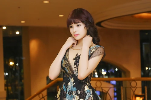 Hoa hậu Kỳ Duyên lộng lẫy với mái tóc mới