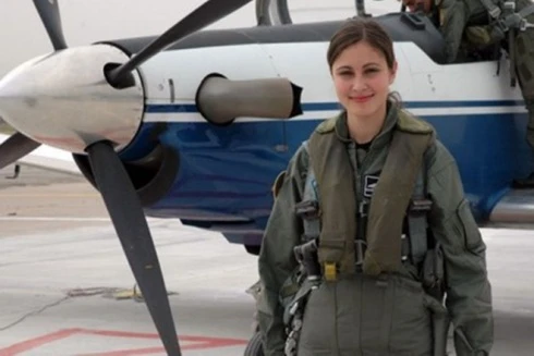 Ấn tượng Top 10 nữ quân nhân đẹp nhất trên thế giới