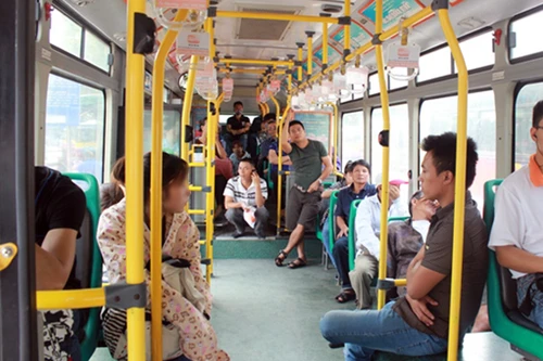 Sự thật về vụ dàn cảnh bắt vợ bỏ nhà theo trai trên xe buýt