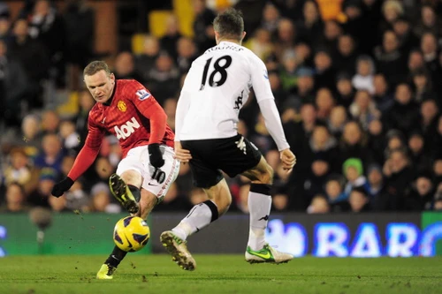 Rooney giúp MU tiếp tục đánh bại Fulham