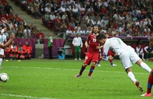 CH Czech 0-1 Bồ Đào Nha: "Pha lê" vỡ vụn dưới chân Ronaldo 