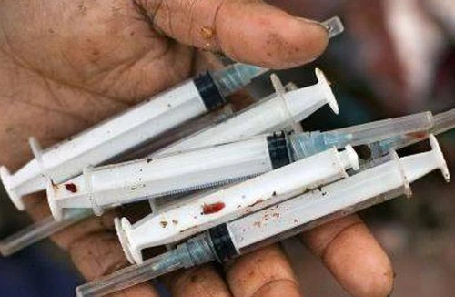 Cha của ngôi sao Juventus bị bắt vì bán ma túy 