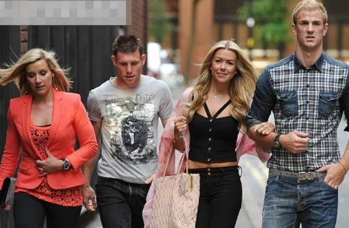 Thắng Pháp, tuyển thủ Anh mới được gần gũi vợ, bạn gái 