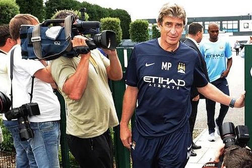 HLV Pellegrini tự tin lật đổ MU