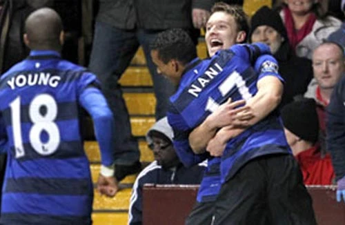 MU giành chiến thắng sít sao tại Villa Park 