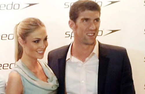 Vừa tuyên bố giải nghệ, Michael Phelps khoe bồ mới