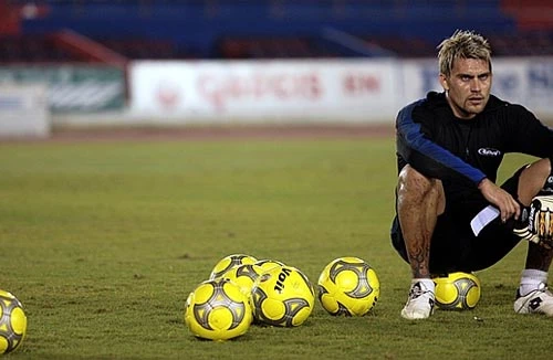 Thủ thành Omar Ortiz bị bắt vì buôn người?