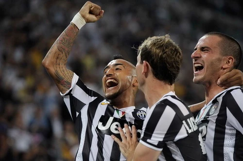 Juventus lại khiến Lazio "ôm hận"