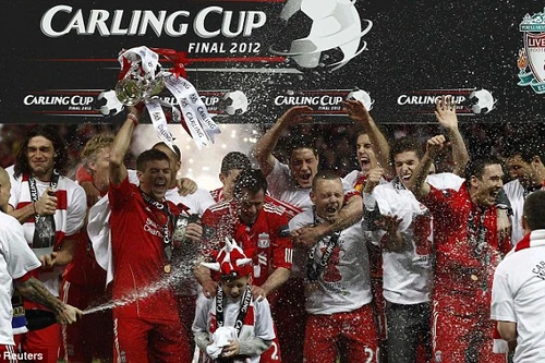 Liverpool giải cơn khát danh hiệu sau 6 năm