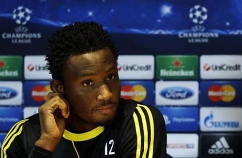  Mikel mắc sai lầm, cả nhà bị CĐV dọa giết 