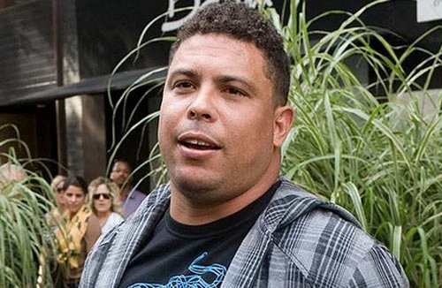 Ronaldo cứu sống một thợ săn ảnh