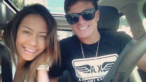 Anh em nhà Neymar giới thiệu người yêu cho nhau 