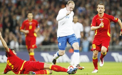 Rooney ghi bàn, tuyển Anh vẫn không thể thắng 