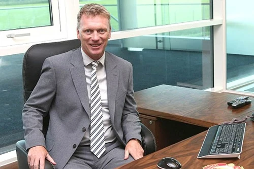 HLV David Moyes vừa về MU đã gặp may