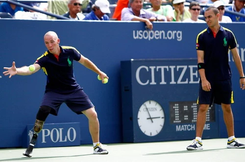 Nhân viên nhặt bóng đặc biệt tại giải US Open 2012