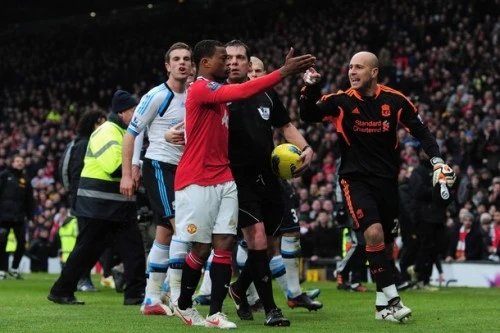 Sau đại chiến MU - Liverpool: Va chạm trong đường hầm 