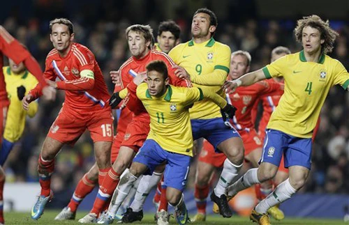 Brazil may mắn tránh khỏi thất bại trước Nga 
