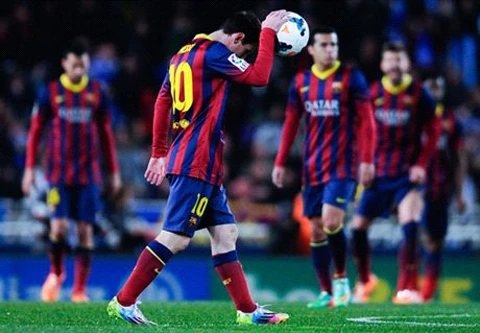 Sociedad tạo ra "cơn địa chấn" khi đè bẹp Barca